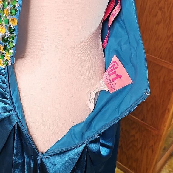 Prom Dress By Flirt Maggie Sottero Wedding Party Jade Rhinestones Size 2 - Picture 9 of 9